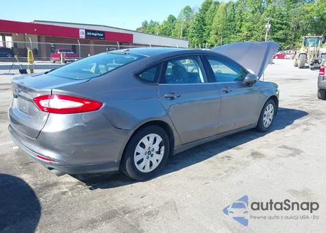 2013 Ford Fusion S из США, поврежденный, VIN 3FA6P0G78DR338573